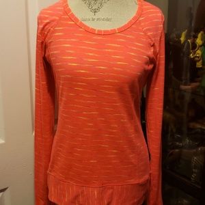 Reebok top
